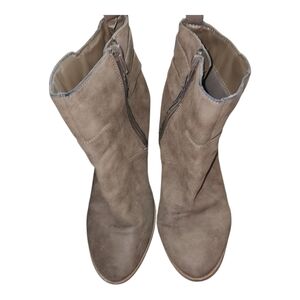 Charlotte Russe Carl Ankle Boots Size7